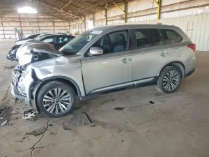 Mitsubishi Outlander SE 2.4L 4 2020