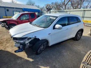 Mitsubishi Outlander ES 2.0L 4 2018