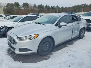 Ford Fusion S 2.5L 4 2014
