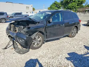 Nissan Pathfinder S 3.5L 6 2020