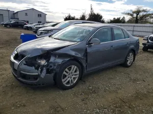 Volkswagen Jetta SE 2.5L 5 2010