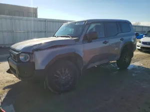 Toyota Land Cruiser BASE 2.4L 4 2025