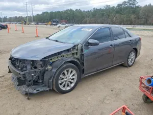 Toyota Camry HYBRID 2.5L 4 2012