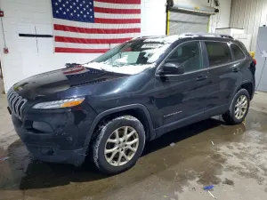 Jeep Cherokee LATITUDE 2.4L 4 2015