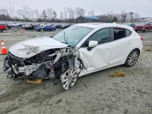 Mazda 3 GRAND TOURING 2.5L 4 2017