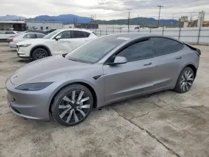 Tesla Model 3 2025