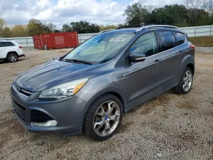 Ford Escape TITANIUM 2.0L 4 2013