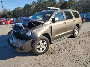 Toyota Sequoia SR5 5.7L 8 2017