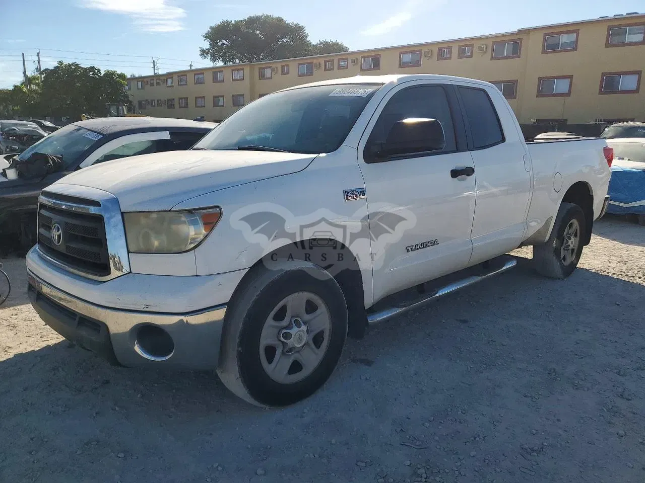 Toyota Tundra DOUBLE CAB SR5 5.7L 8 2013
