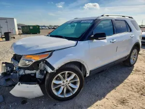 Ford Explorer XLT 3.5L 6 2013