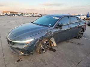 Hyundai Elantra SEL SPORT 2.0L 4 2025