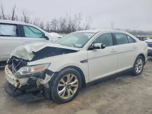 Ford Taurus SEL 3.5L 6 2010