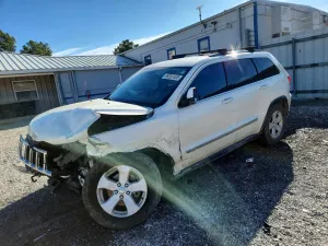 Jeep Grand Cherokee LAREDO 3.6L 6 2011