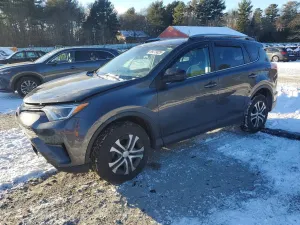 Toyota Rav4 LE 2.5L 4 2018