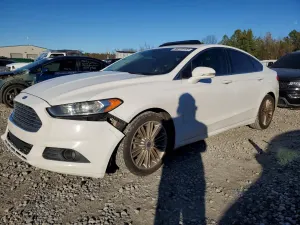 Ford Fusion SE 2.0L 4 2016
