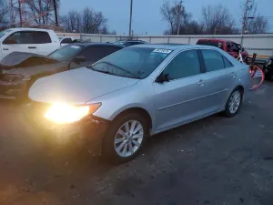 Toyota Camry SE 3.5L 6 2012