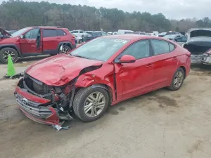 Hyundai Elantra SEL 2.0L 4 2019