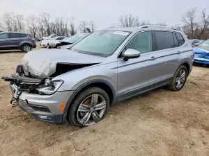 Volkswagen Tiguan SE 2.0L 4 2021