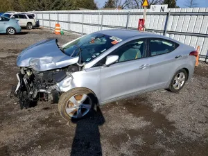 Hyundai Elantra GLS 1.8L 4 2013