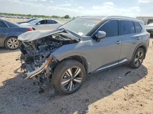 Nissan Rogue 2.5L 4 2021