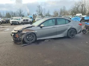 Toyota Camry 2.5L 4 2025