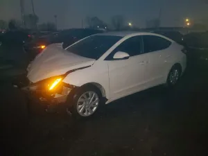 Hyundai Elantra SE 2.0L 4 2019