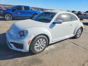 Volkswagen Beetle S 2.0L 4 2019