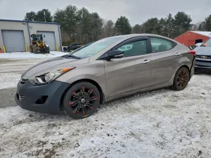 Hyundai Elantra GLS 1.8L 4 2013