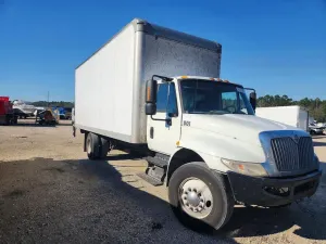 International DuraStar / 4000 4300 6.7L 6 2018