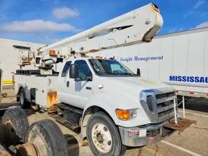 Ford F750 6.7L 6 2011