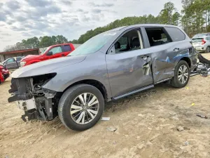 Nissan Pathfinder S 3.5L 6 2019