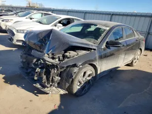 Hyundai Elantra LIMITED 2.0L 4 2025