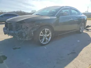 Nissan Maxima S 3.5L 6 2012