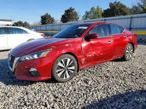 Nissan Altima SV 2.5L 4 2019