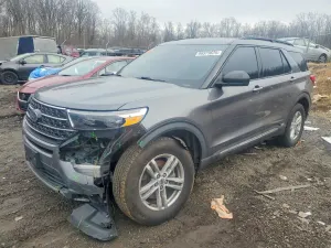 Ford Explorer XLT 2.3L 4 2021
