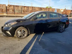 Kia Cerato / Forte / K3 LX 2 L 4 2024