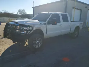 Ford F-250 SUPER DUTY 6.7L 8 2013