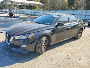 Nissan Altima SV 2.5L 4 2022