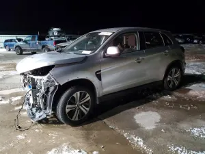 Mitsubishi Outlander S/SE 2.0L 4 2023