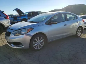 Kia Cerato / Forte / K3 LX 1.8L 4 2014