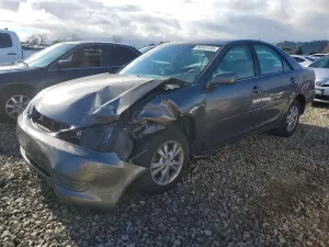 Toyota Camry LE 3.0L 6 2005