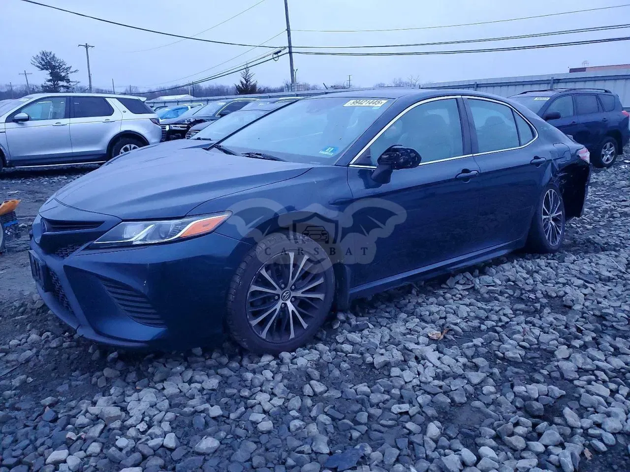 Toyota Camry SE 2.5L 4 2020