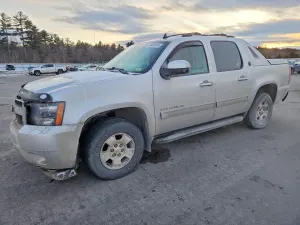 Chevrolet Avalanche LS 5.3L 8 2013