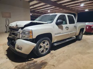 Chevrolet Silverado 1500 C1500 LTZ 5.3L 8 2013