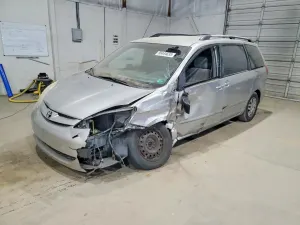 Toyota Sienna CE 3.5L 6 2007