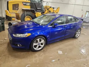 Ford Fusion SE 2.5L 4 2013