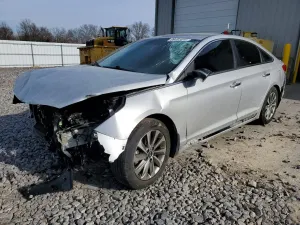 Hyundai Sonata SPORT 2.4L 4 2015