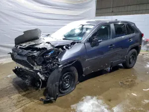 Toyota Rav4 LE 2.5L 4 2024