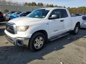 Toyota Tundra DOUBLE CAB SR5 4.6L 8 2010