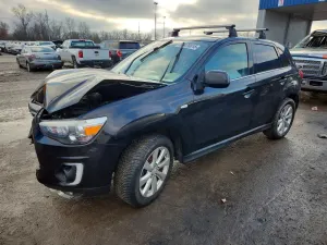 Mitsubishi Outlander SE 2.0L 4 2015